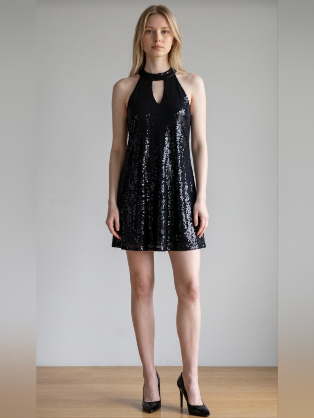 SD COLLECTION! DAZZLING BLACK SEQUINNED HALTER STYLE SWING DRESS! SZ 12